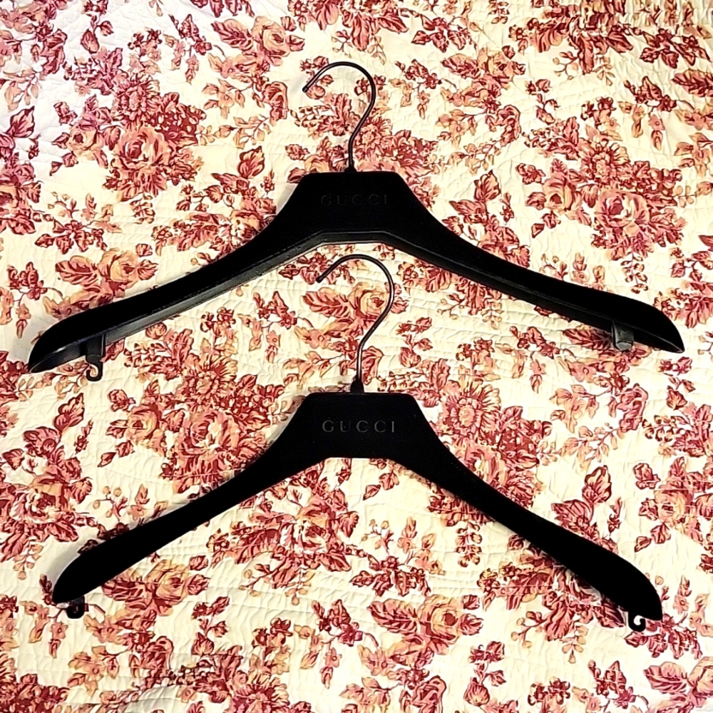 GUCCI Felt Hangers